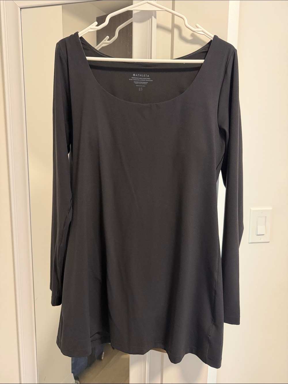 Athleta Black Long-Sleeve Scoop Neck dress
